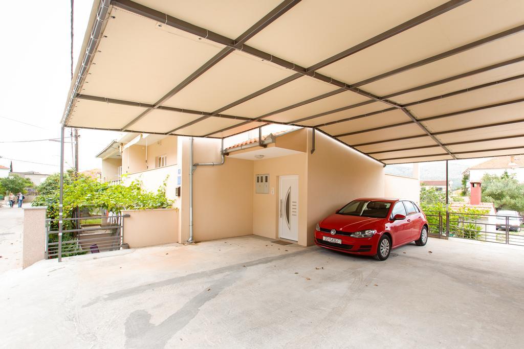 Apartment Gazo Трогір Екстер'єр фото
